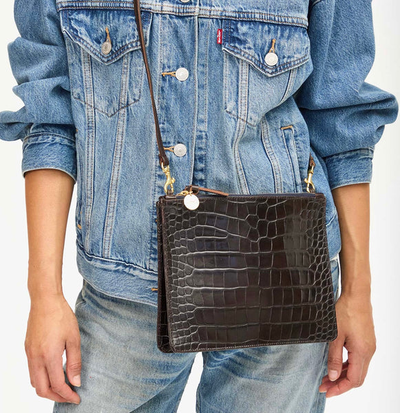 F9907DB4-9D65-40E1-AA7F-