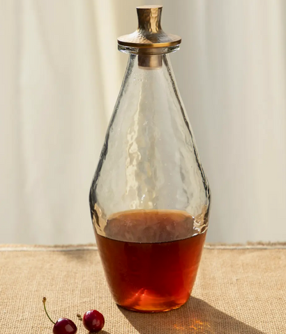 glass decanter with stopper at maeree
