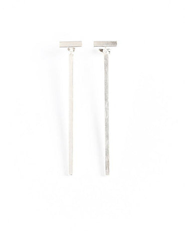 satomi studios silver t bar earring at maeree