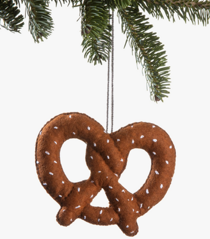 NYC pretzel ornament at maeree