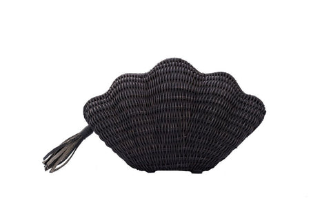 kayu jane seashell clutch in black at maeree