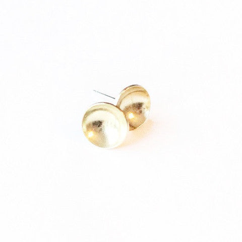 another feather brass cup stud earring at maeree